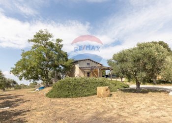 Casa all\'aperto - Villa VIA PIANO CROPI
 
SNC, Grammichele - foto 8