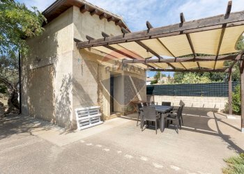 Terrazza - Villa VIA PIANO CROPI
 
SNC, Grammichele - foto 13