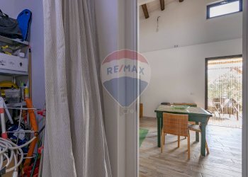 Sala da pranzo - Villa VIA PIANO CROPI
 
SNC, Grammichele - foto 24