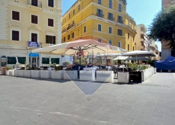 Edificio all\'aperto - Attività Commerciale Piazza Pia, Anzio - foto 13
