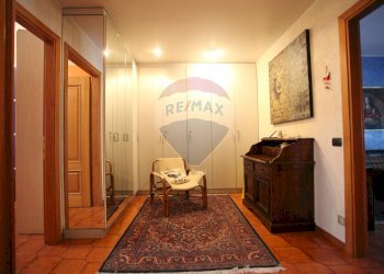Hall / corridoio - Three-room apartment via Celadina
 
28, Gorle - photo 9
