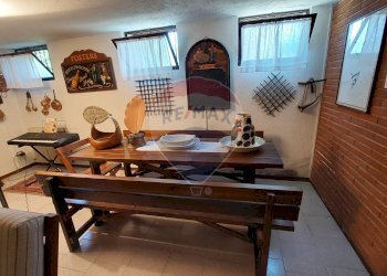 Hall / corridoio - Trilocale Bianzano - foto 35