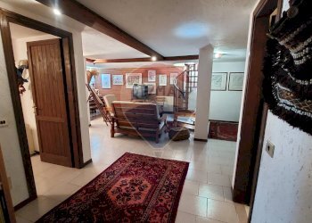 Hall / corridoio - Trilocale Bianzano - foto 48