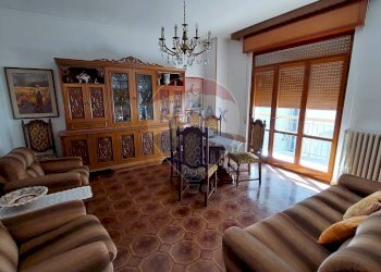 Sala da pranzo - Casa indipendente Endine Gaiano - foto 6