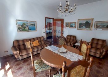 Sala da pranzo - Casa indipendente Endine Gaiano - foto 8