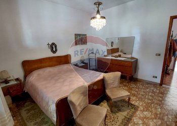 Camera / camera da letto - Casa indipendente Endine Gaiano - foto 27