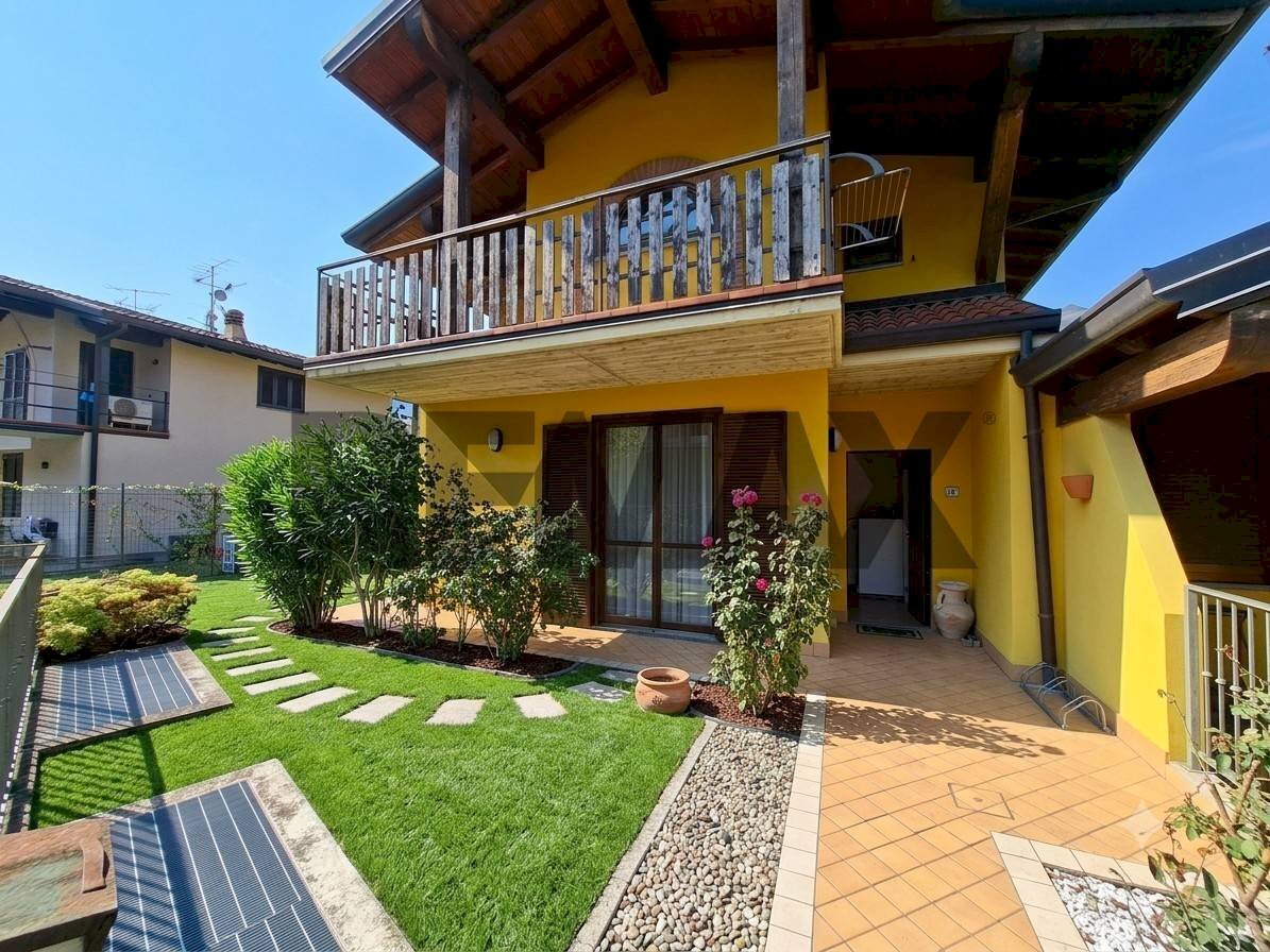 Casa all\'aperto - Casa semi indipendente via tironega
 
38, Endine Gaiano - foto 2