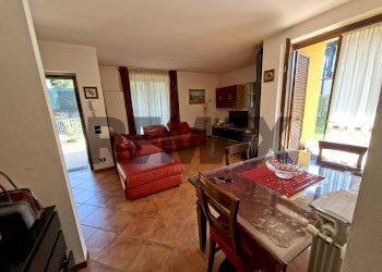 Sala da pranzo - Semi-detached house via tironega
 
38, Endine Gaiano - photo 7