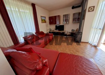 Soggiorno - Semi-detached house via tironega
 
38, Endine Gaiano - photo 10