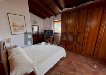 Camera / camera da letto - Semi-detached house via tironega
 
38, Endine Gaiano - photo 19