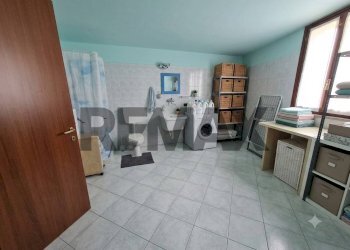 Bagno - Semi-detached house via tironega
 
38, Endine Gaiano - photo 32