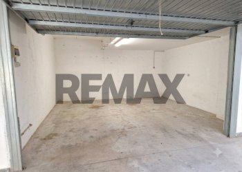 Parcheggio - Semi-detached house via tironega
 
38, Endine Gaiano - photo 39