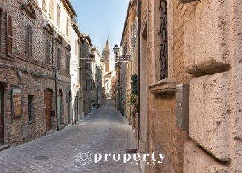 Foto 32 - Casa indipendente via ciro menotti
 
1, Ripatransone - foto 32