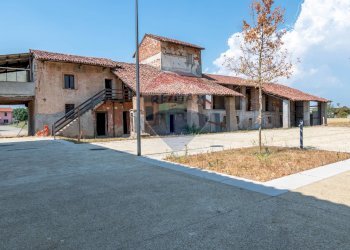 Casa all\'aperto - Rustico Via valperone, Abbiategrasso - foto 10