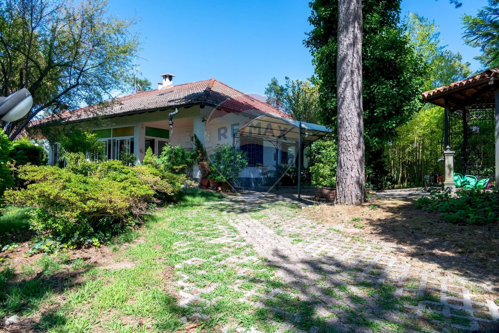 Casa all\'aperto - Villa Via Giotto 8, Agrate Conturbia - foto 3