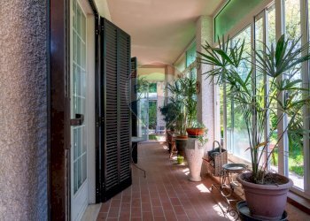 Balcone - Villa Via Giotto 8, Agrate Conturbia - foto 5