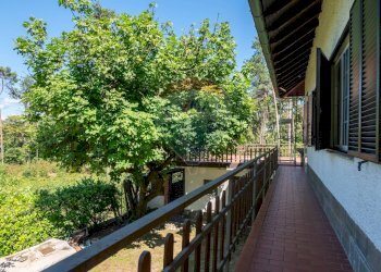 Balcone - Villa Via Giotto 8, Agrate Conturbia - foto 6