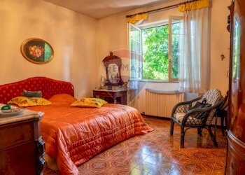 Camera / camera da letto - Villa Via Giotto 8, Agrate Conturbia - foto 23