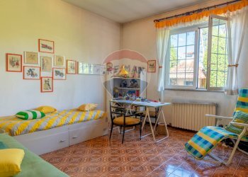 Camera / camera da letto - Villa Via Giotto 8, Agrate Conturbia - foto 25