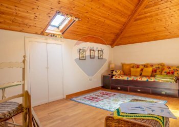 Soggiorno - Villa Via Giotto 8, Agrate Conturbia - foto 29