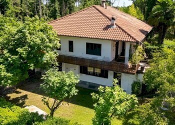 Casa all\'aperto - Villa Via Giotto 8, Agrate Conturbia - foto 4