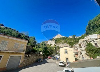 Edificio all\'aperto - Casa indipendente Via Giusti
 
121, Ragusa - foto 39