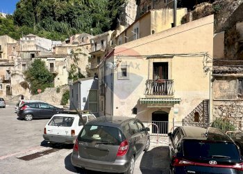 Edificio all\'aperto - Casa indipendente Via Giusti
 
121, Ragusa - foto 41