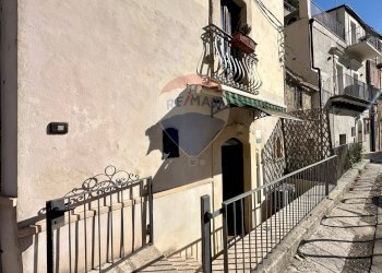 Edificio all\'aperto - Casa indipendente Via Giusti
 
121, Ragusa - foto 42