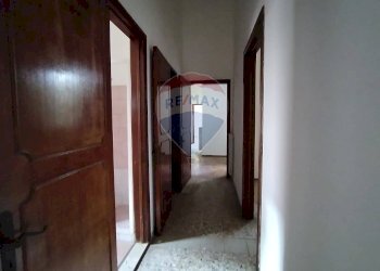 Hall / corridoio - Semi-detached house Novoli - photo 5