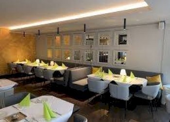 Salone - Shop via Lecco, Milano - photo 18