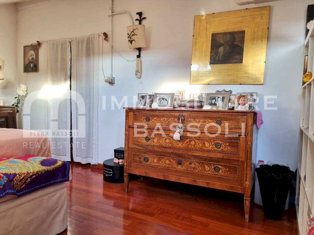 Camera da letto - Four-room apartment via Fontana, Milano - photo 1