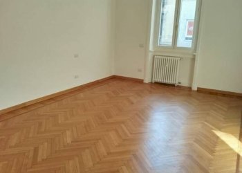 Stanza non arredata - Quadrilocale piazza Santa Maria Beltrade, Milano - foto 43