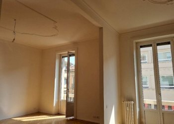 Stanza non arredata - Quadrilocale piazza Santa Maria Beltrade, Milano - foto 1