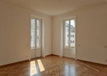 Stanza non arredata - Quadrilocale piazza Santa Maria Beltrade, Milano - foto 3