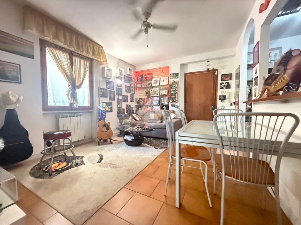 Four-room apartment Via dei Molini, Sarzana - photo 1