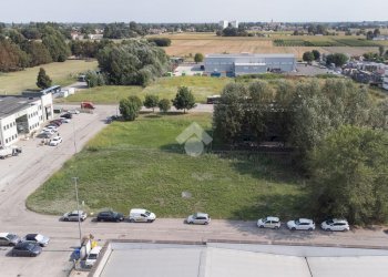 Building land via Ungheria, Cento - photo 6
