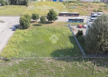 Building land via Ungheria, Cento - photo 11