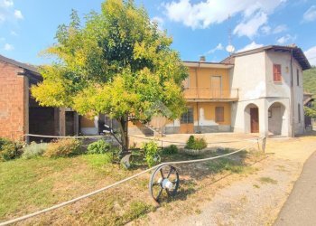 Casa indipendente Strada Comunale Tortona Garbagna, Avolasca - foto 1
