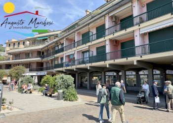 Foto 1 - Quadrilocale PIAZZETTA DEL CAPITANEATO
 
15, Recco - foto 1