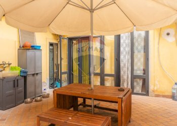 Sala da pranzo - Casa indipendente Via XXXI Maggio
 
19-21, Catania - foto 2