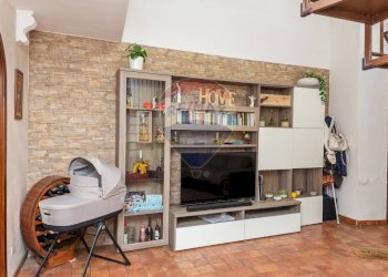 Soggiorno - Casa indipendente Via XXXI Maggio
 
19-21, Catania - foto 4