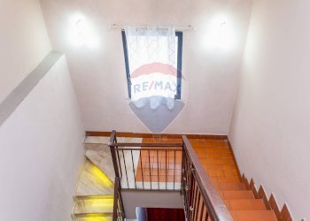 Scale - Casa indipendente Via XXXI Maggio
 
19-21, Catania - foto 36