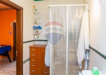 Bagno - Casa indipendente Via XXXI Maggio
 
19-21, Catania - foto 46