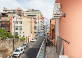 Balcone - Casa indipendente Via XXXI Maggio
 
19-21, Catania - foto 49