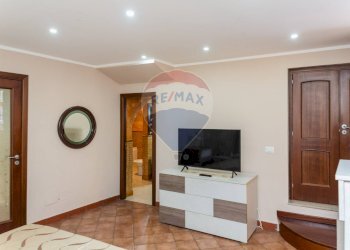 Soggiorno - Casa indipendente Via XXXI Maggio
 
19-21, Catania - foto 20