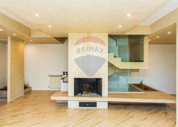 Soggiorno - Villa a Schiera via G. D'annunzio
 
13, San Giovanni la Punta - foto 3