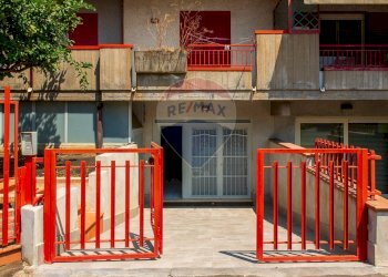 Casa all\'aperto - Villa a Schiera via G. D'annunzio
 
13, San Giovanni la Punta - foto 11