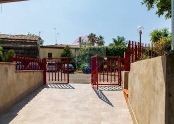 Terrazza - Villa a Schiera via G. D'annunzio
 
13, San Giovanni la Punta - foto 12