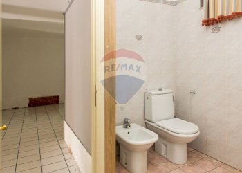 Bagno - Villa a Schiera via G. D'annunzio
 
13, San Giovanni la Punta - foto 22