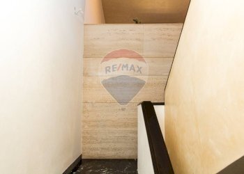 Scale - Villa a Schiera via G. D'annunzio
 
13, San Giovanni la Punta - foto 28